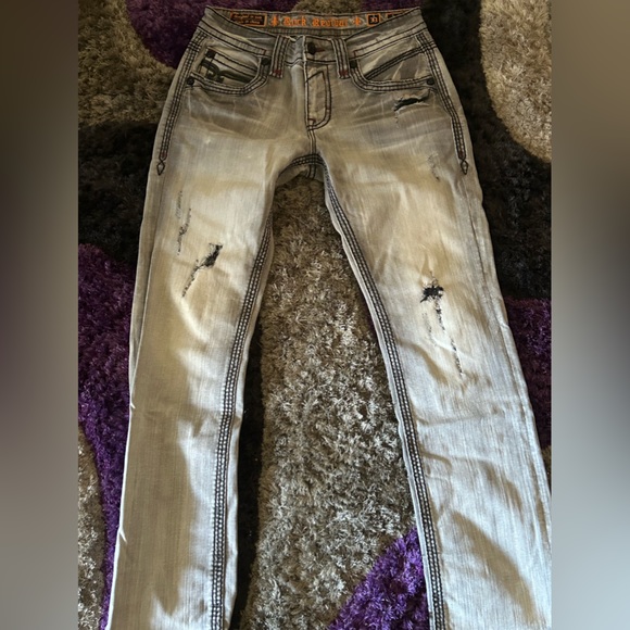 Rock revival - Picture 2 of 2